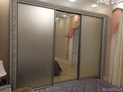 Шкаф-купе бронза с рисунком от компании кухня на заказ, мебе.
