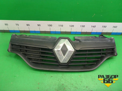 Решетка радиатора (623105727R) Renault Sandero с 2013-2022г