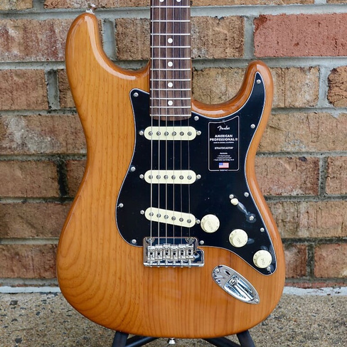 Fender American Professional II Stratocaster, накладка на гриф из палисандра, жареная сосна American Professional II Str