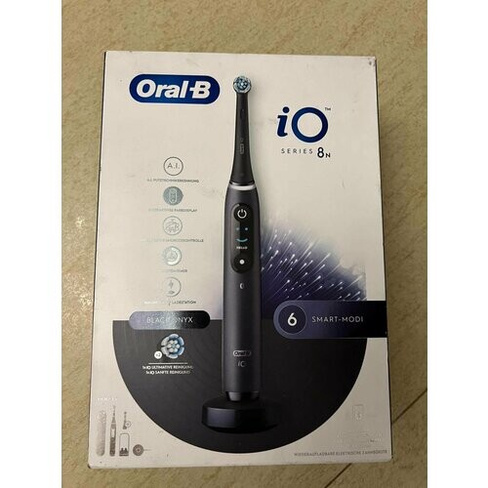 Электрическая зубная щетка Oral B iO 8 Black Oral-B