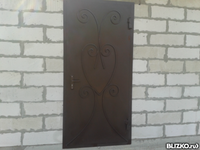 Гаражная металлическая дверь с узором