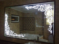 Прямоугольное зеркало с узором и подсветкой 55 см х70 см