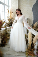 Свадебное платье с бусинами и пайетками