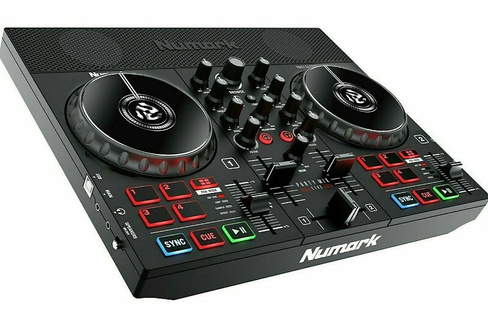 Numark Party Mix Live DJ Controller со встроенным световым шоу и динамиками Party Mix Live DJ Controller with Built-In S