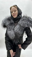 Зимний шик от Mehalini: черный глянцевый костюм с мехом чернобурки - Брендированные лямки(резинка)