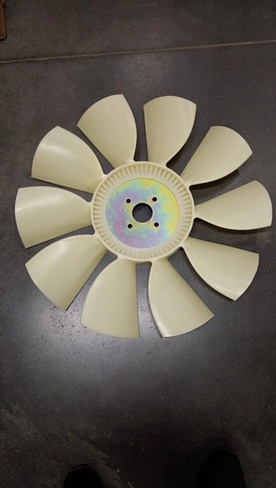 Крыльчатка вентилятора пластик, внутренний диаметр 50 мм, наружный диаметр 600 мм, 10 лопастей 238Н-1308012 Ямз