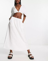 Белая однотонная жаккардовая юбка миди Monki с цветочным принтом