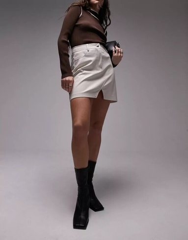 Джинсовая мини-юбка из искусственной кожи Topshop цвета экрю