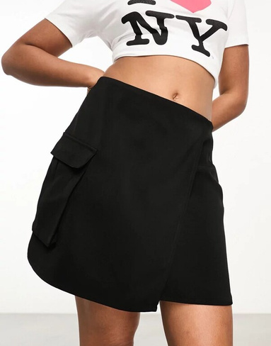 NA-KD – Мини-юбка черного цвета с накладным карманом-карго