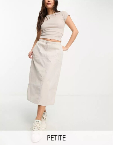 Эксклюзивная юбка карго средней длины Pieces Petite цвета экрю с кулиской и пуговицами