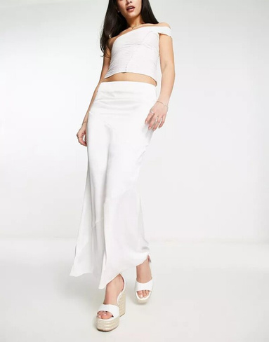 Белая атласная юбка макси со швами NA-KD x Chloe Schuterman